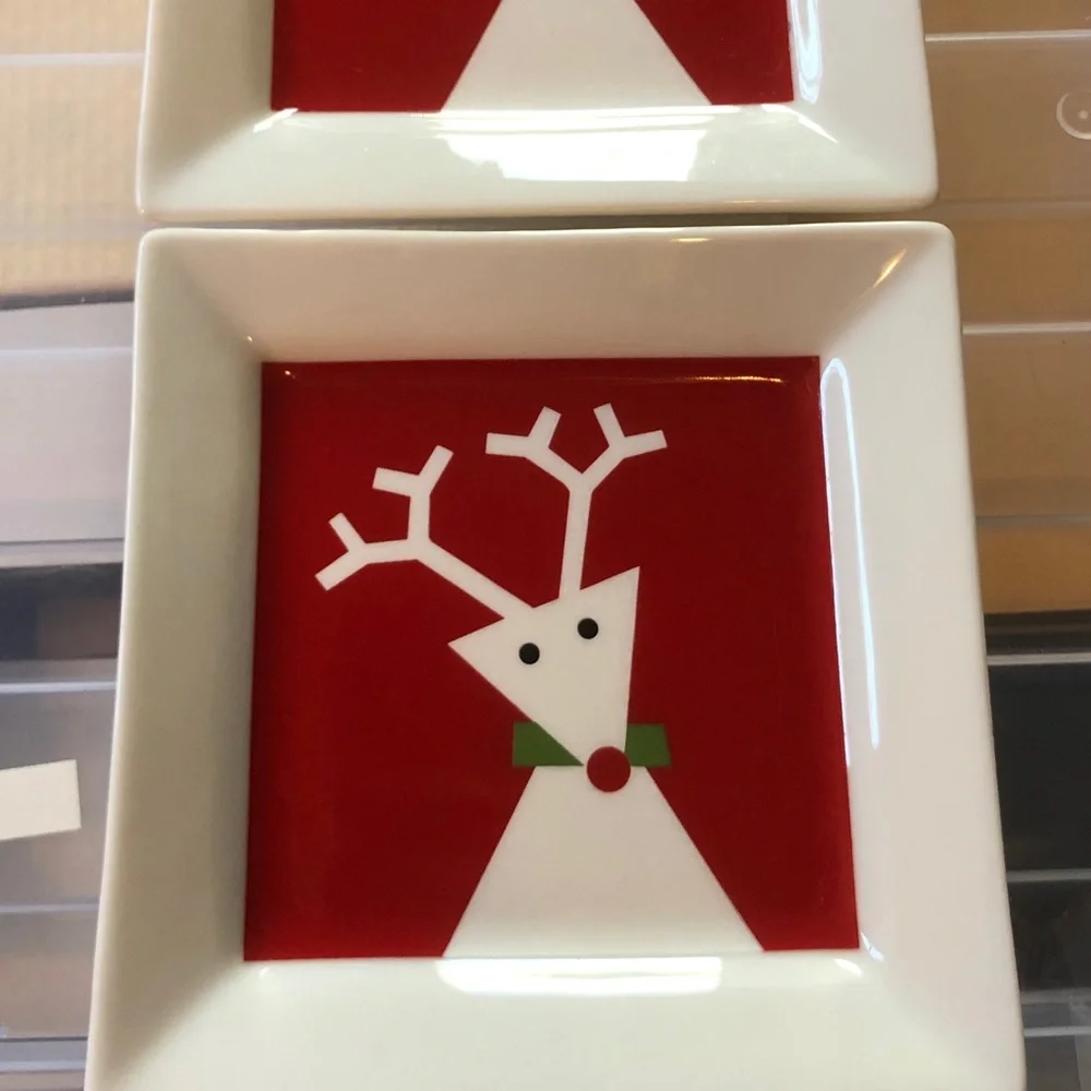 Crate & Barrel 🆕 (2) 6” square reindeer
